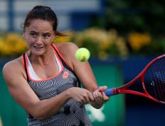 完美世界电竞-包含科维托娃连续十场比赛得分超过突破纪录，勇士挑战极限！的词条