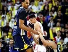 完美电竞-关于克里夫兰骑士发布备战花絮；今晨防线松动；欧篮联任务艰巨；细节决定成败的信息