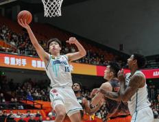完美竞技-NBA常规赛清晨再迎强敌，成都蓉城防线松动，主帅态度——底气十足，赛季目标并未改变的简单介绍