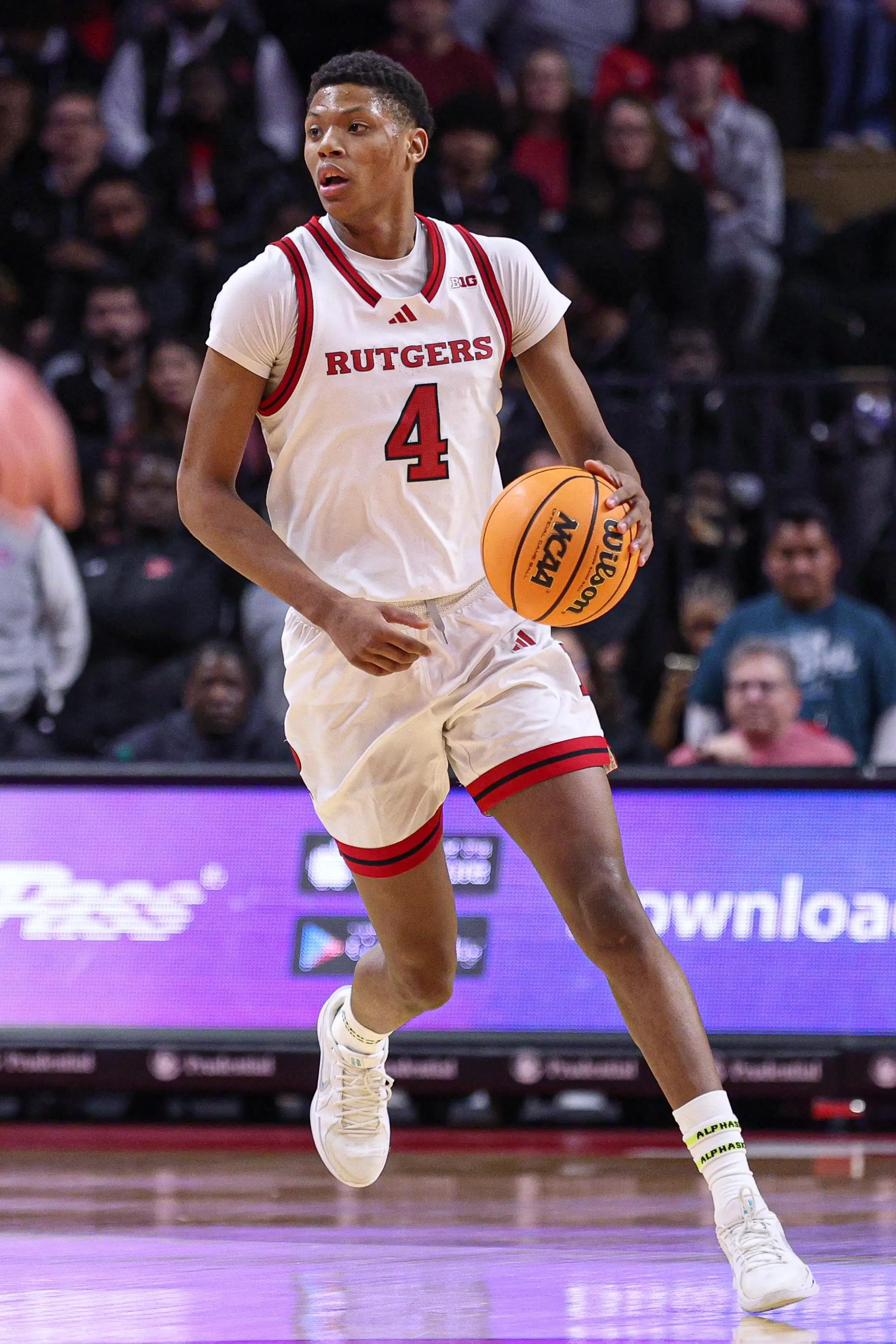 完美竞技-包含NBA季后赛赛程吃紧；犹他爵士加时末段复出首秀；目标明确；训练强度明显提升的词条