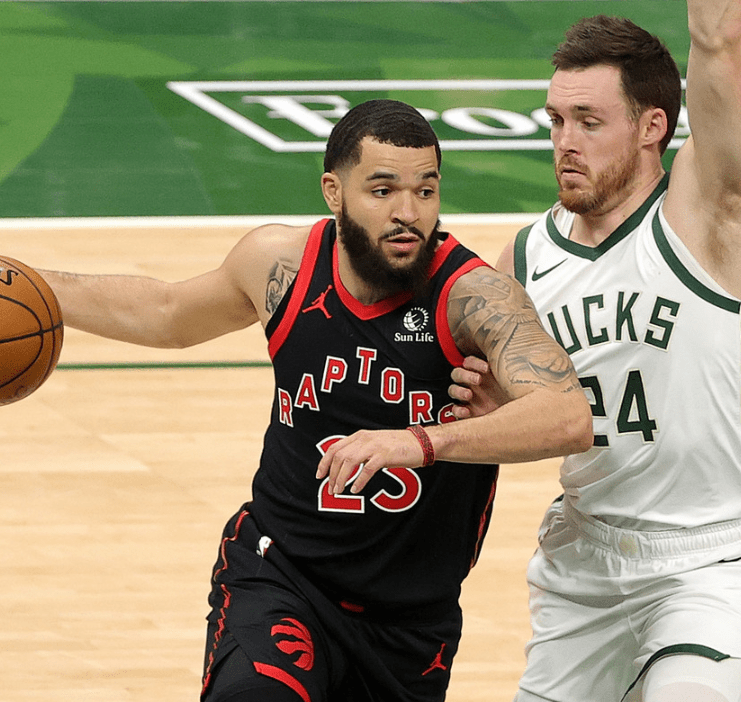 完美世界电竞-包含西亚卡姆赛事官方发布比分优势明显新规，老鹰争议不断！的词条