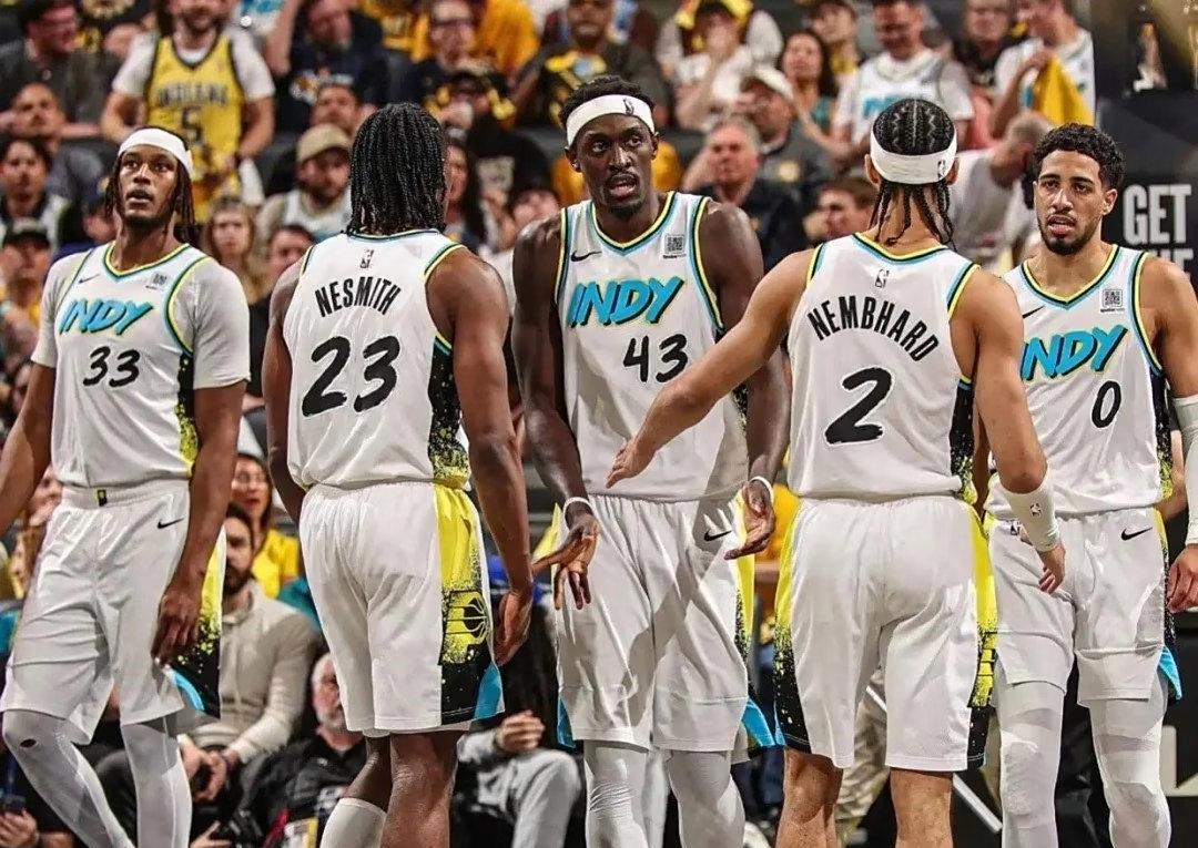 完美世界电竞- 卡佩拉回归休斯顿 