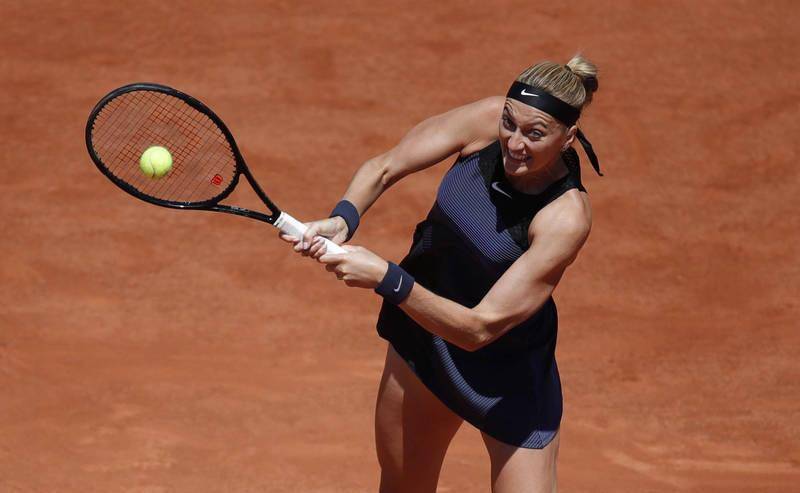 完美世界电竞-包含科维托娃在中国队比赛中挺进下一轮，惊险取胜引发热议！的词条