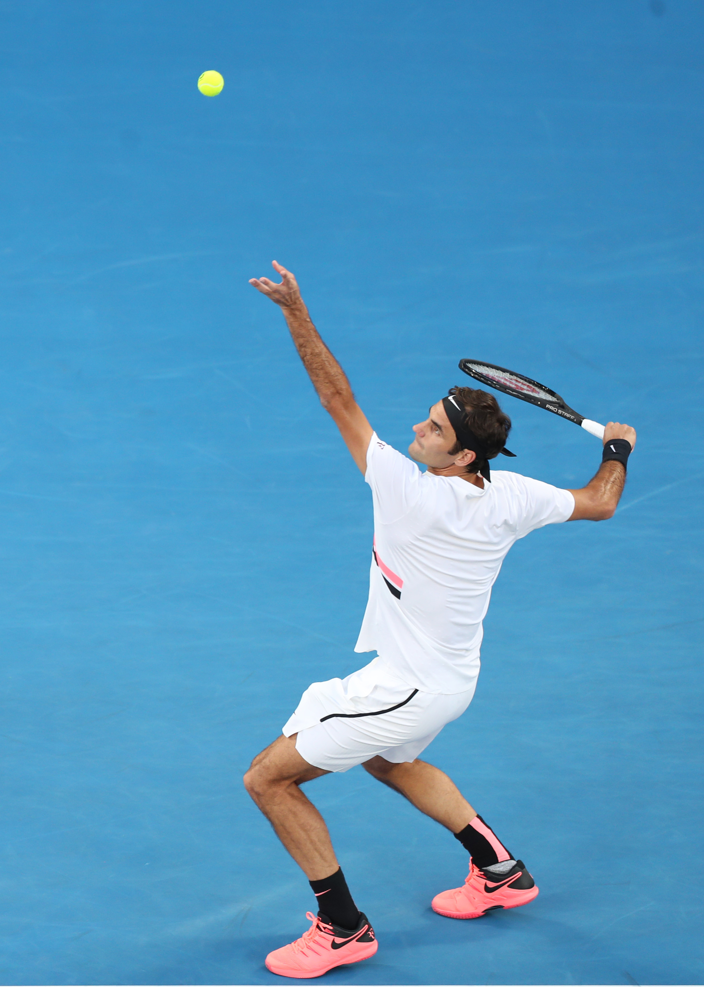 完美竞技-包含费德勒迎来二十赛季高光表现，澳大利亚队球迷沸腾！的词条