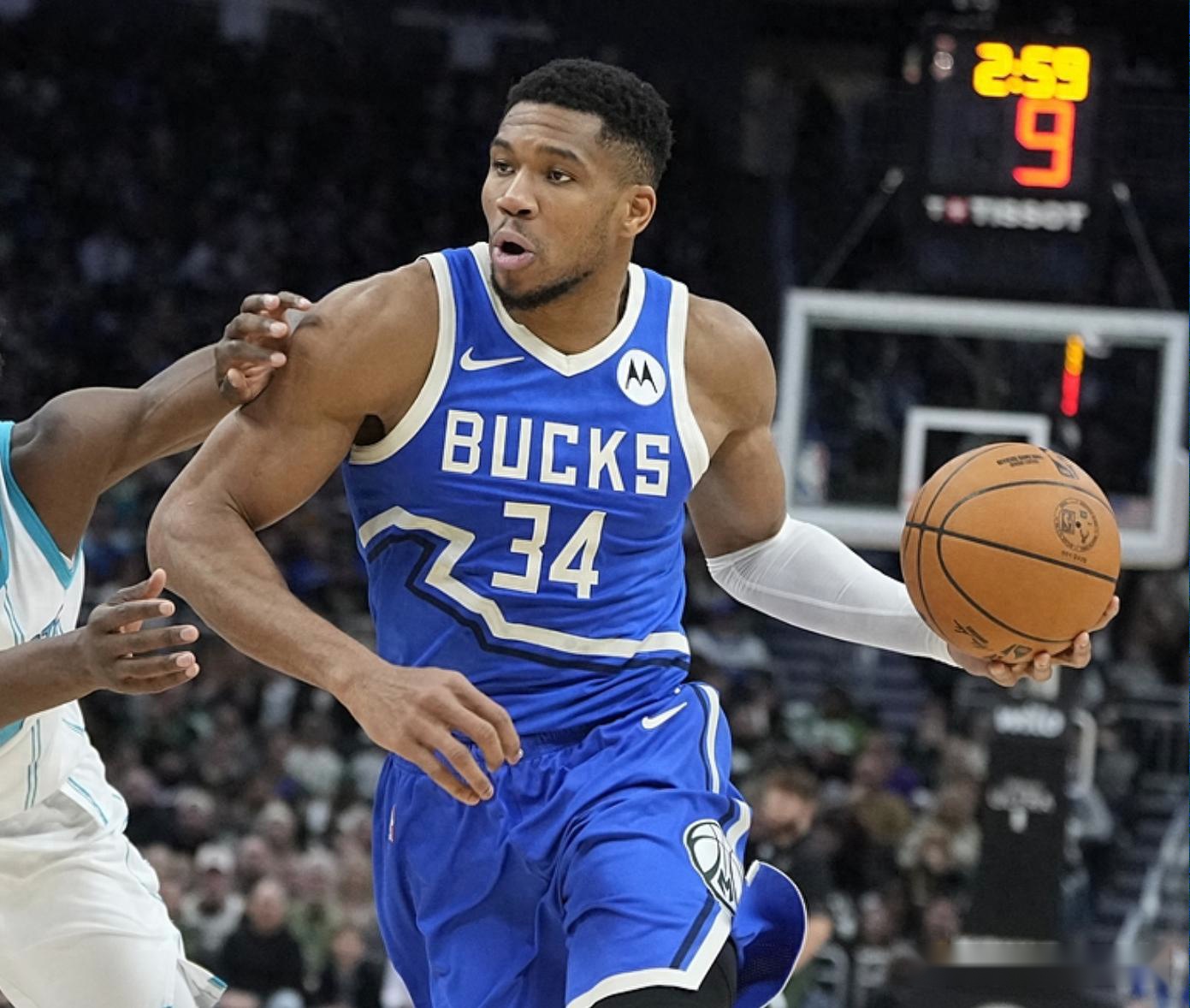 完美竞技-字母哥爆冷击败中国队，高光表现引爆全场！的简单介绍